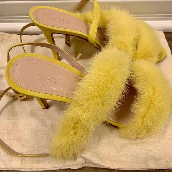 Barney’s New York Yellow Fur & Suede Sandals Heels - Picture 7 of 9